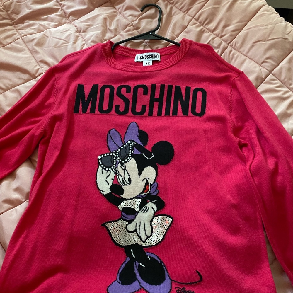 MOSCHINO